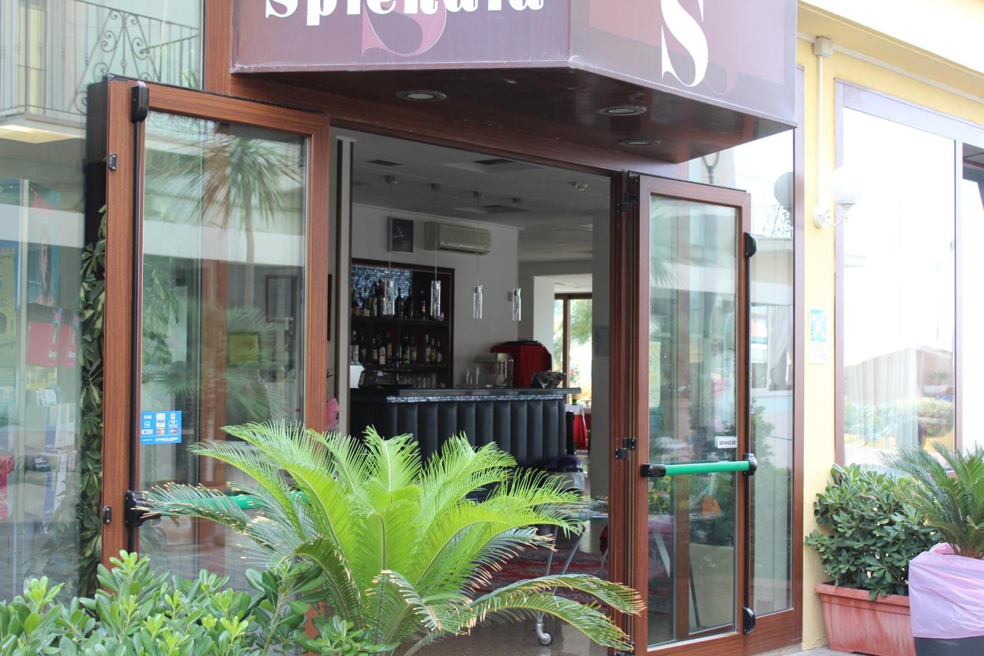 Splendid Hotel 2*